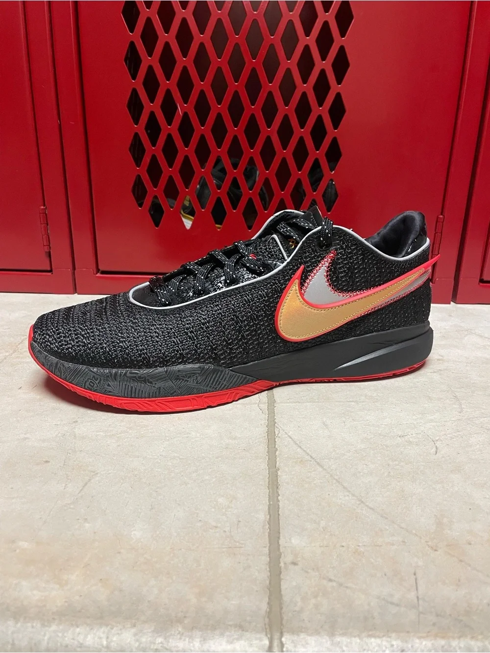 NEW Nike LeBron 20 ‘Trinity’ - Men’s Size 14